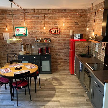 Ferienwohnung Les Lofts LʼIsle-sur-la-Sorgue Exterior foto