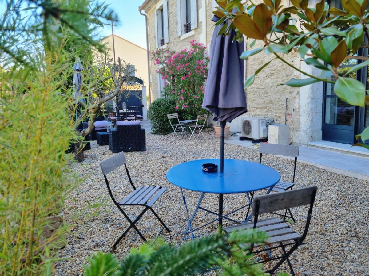 Ferienwohnung Les Lofts LʼIsle-sur-la-Sorgue Exterior foto